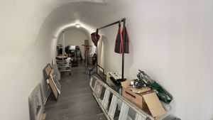 storage cellar - click for photo gallery